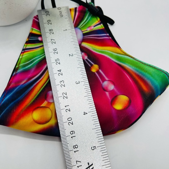 Fashionable Facemasks (Psychedelic Colors) - Picture 4 of 6